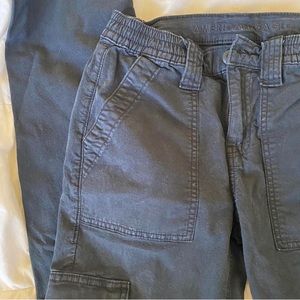 American Eagle Navy cargos
